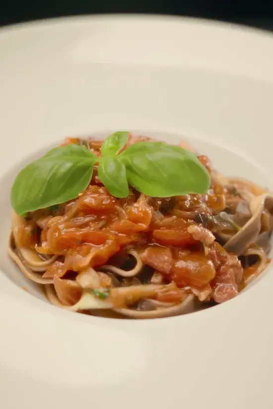 Tagliatelle-s-pancetom-i-rajcicomFEATURE