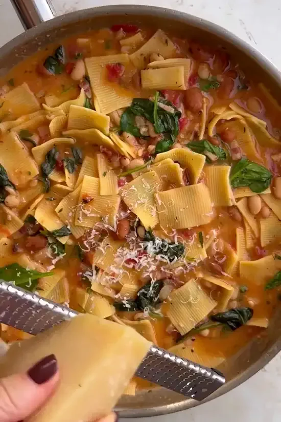 Pasta-e-fagioli-FEATURE